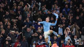 10 kişi kalan Manchester City’yi Haaland kurtardı