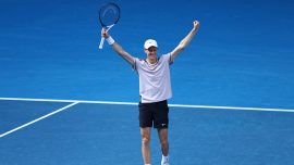 Avustralya Açık’ta Djokovic’i eleyen Sinner finalde